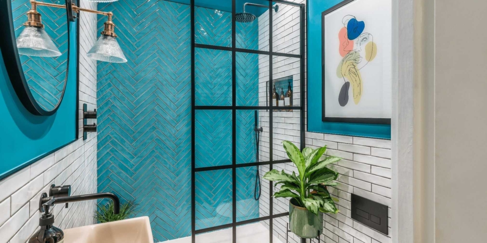 Striking Master Ensuite
