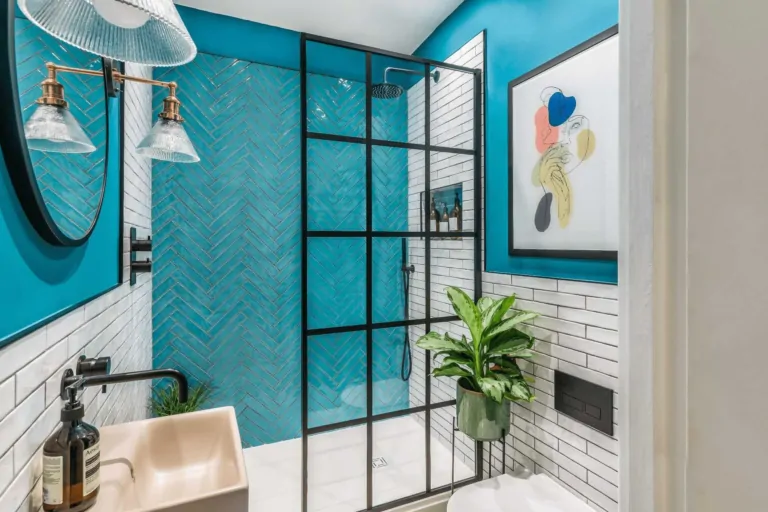 Striking Master Ensuite