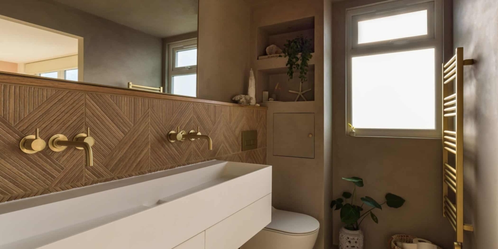 Beautiful Ensuite Featuring Micro-cement