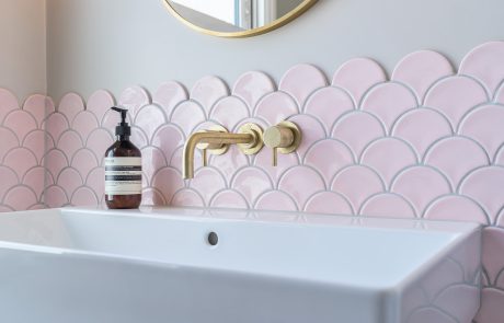 Unique and Contemporary Wet Room with Scallop Tiles