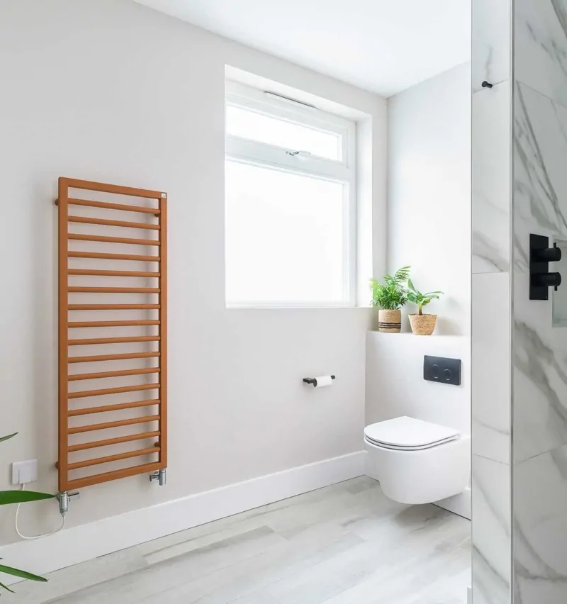 Contemporary Guest Bathroom with Feature Vanity