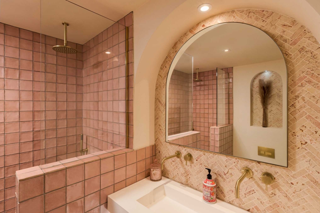 How To Choose The Right Coloured Paint For Your Bathroom